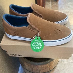 Brand new  Etnies shoes! Never worn. Mens Size 9.5. Comfortable Cush insole.